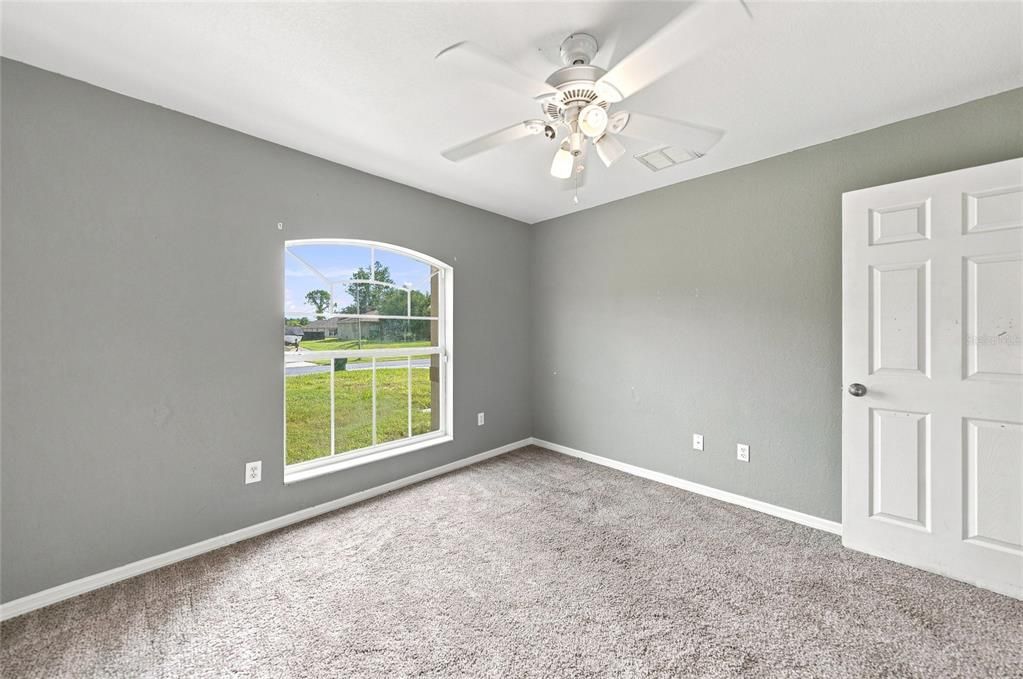 For Sale: $250,000 (3 beds, 2 baths, 1226 Square Feet)