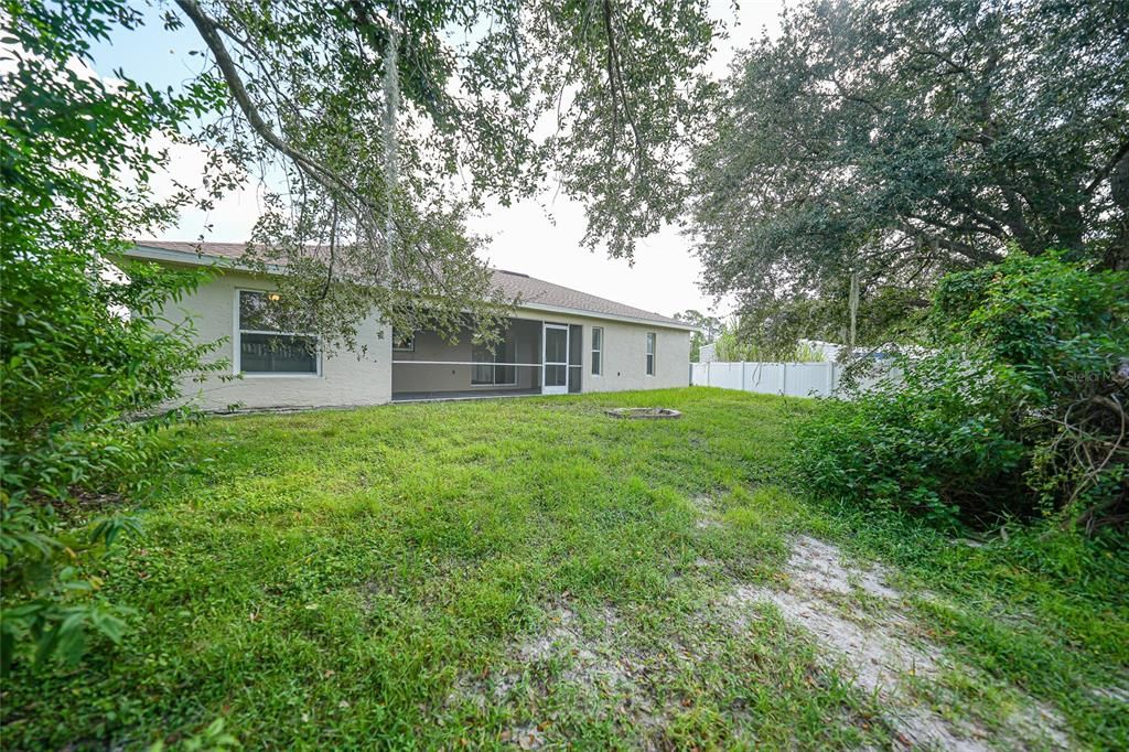 For Sale: $250,000 (3 beds, 2 baths, 1226 Square Feet)