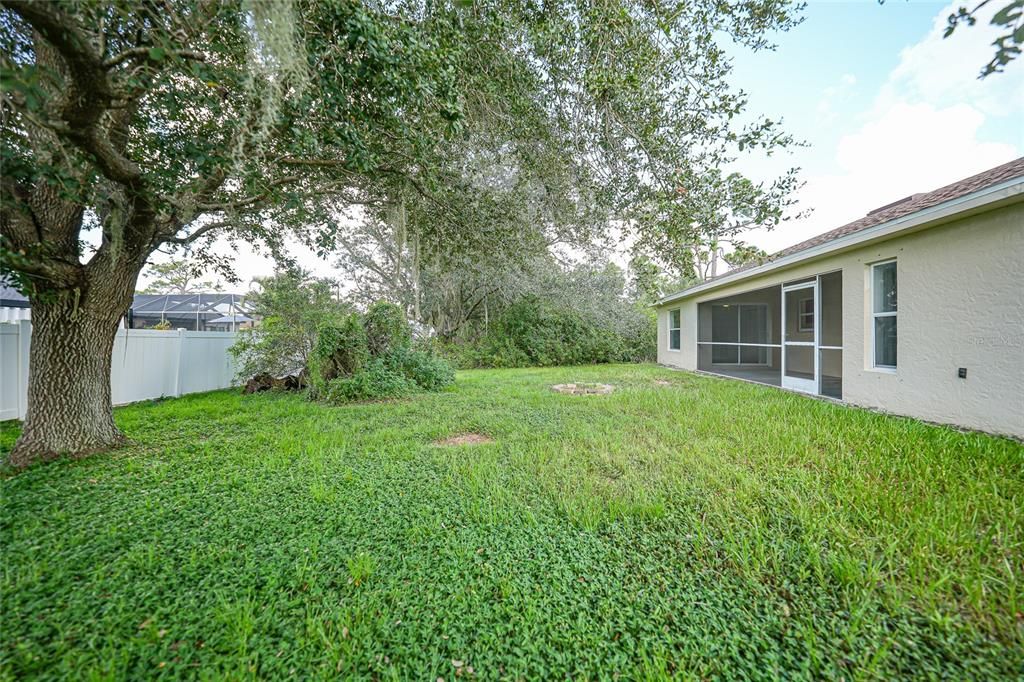 For Sale: $250,000 (3 beds, 2 baths, 1226 Square Feet)