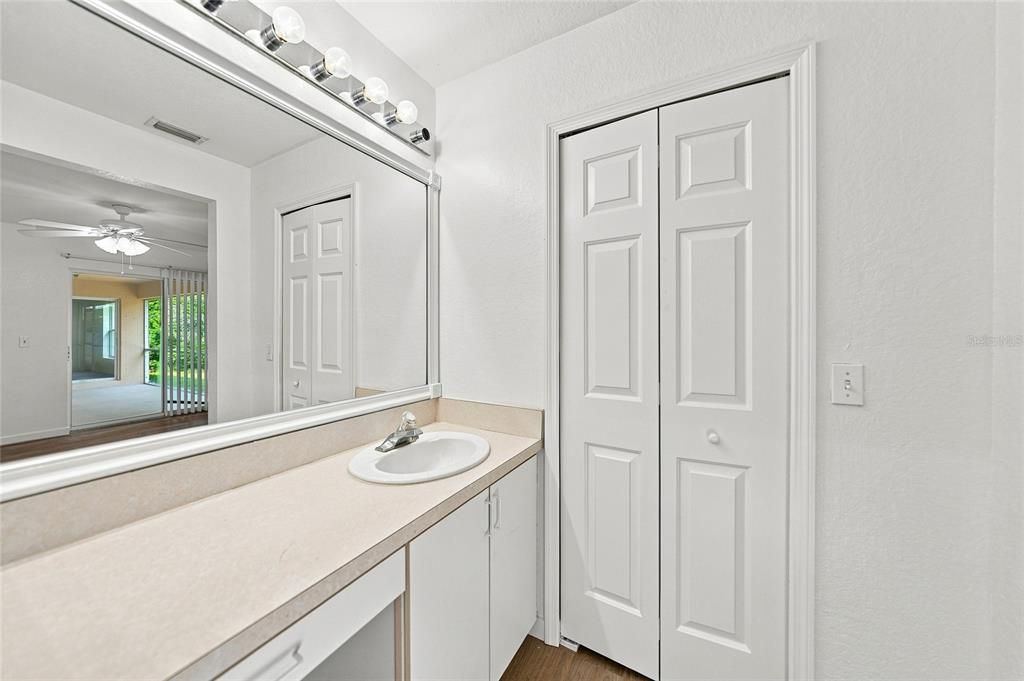 For Sale: $250,000 (3 beds, 2 baths, 1226 Square Feet)