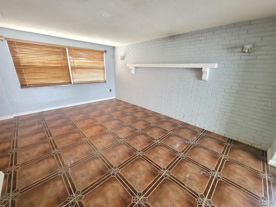 For Rent: $1,495 (2 beds, 2 baths, 1200 Square Feet)