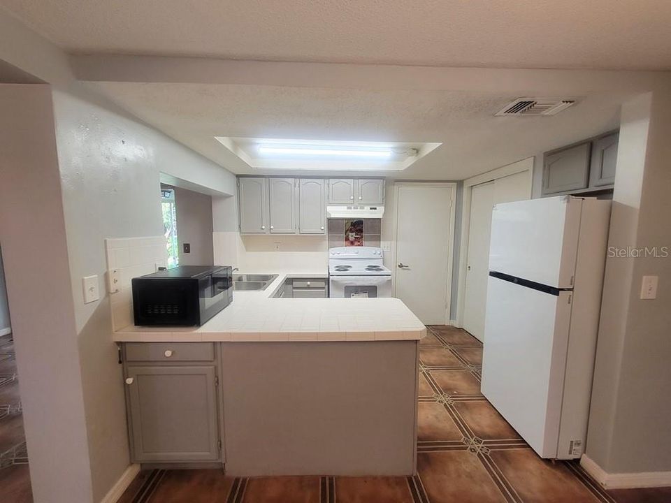 For Rent: $1,495 (2 beds, 2 baths, 1200 Square Feet)