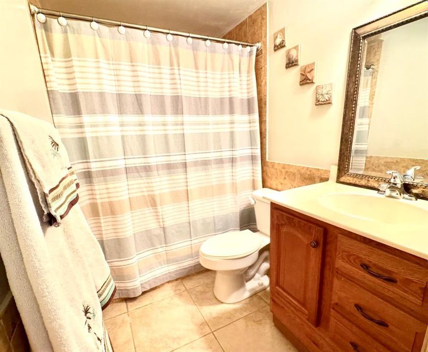 For Sale: $260,000 (3 beds, 2 baths, 1560 Square Feet)