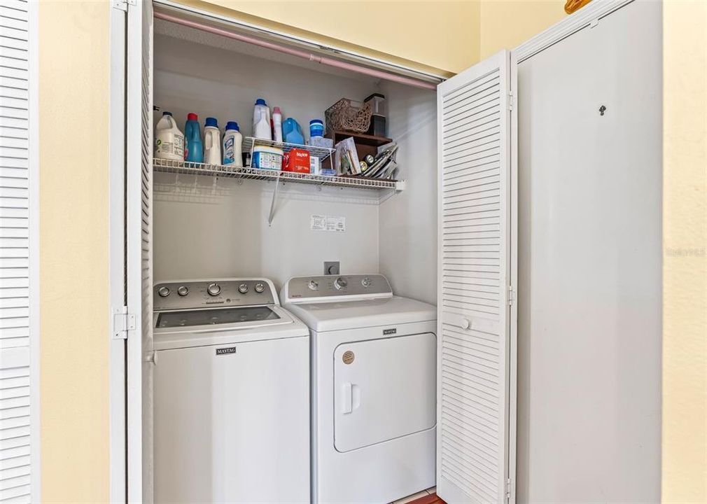En Venta: $259,000 (2 camas, 2 baños, 1675 Pies cuadrados)