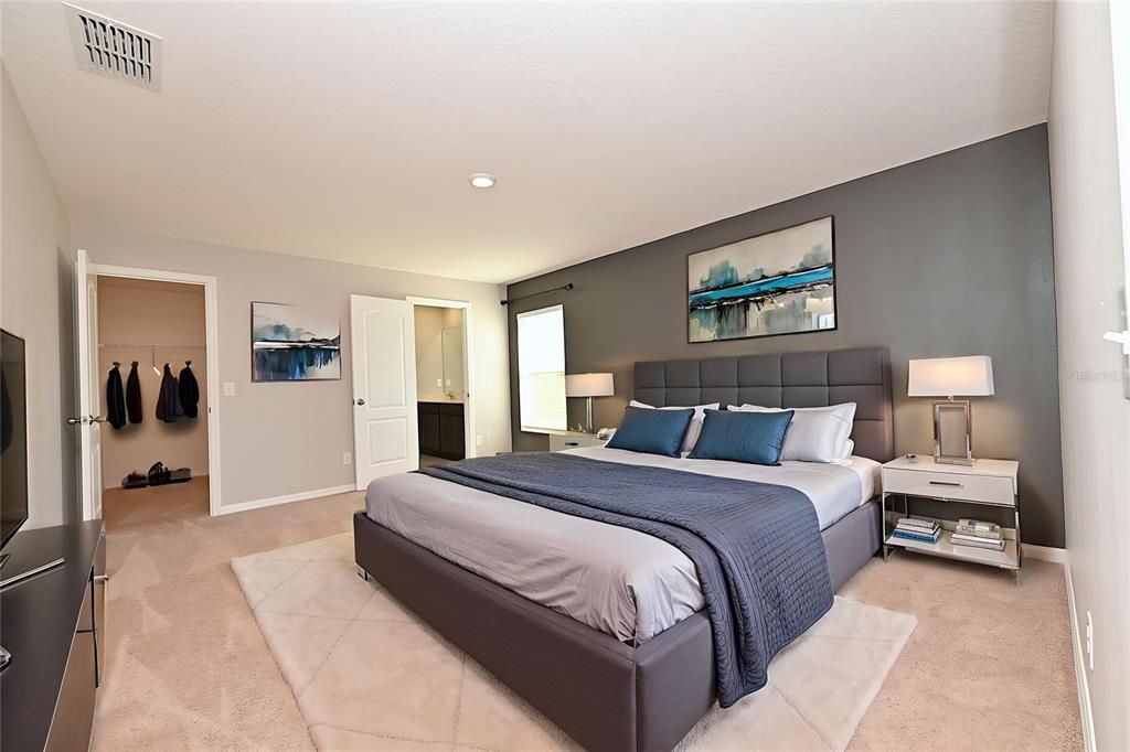For Rent: $2,100 (5 beds, 3 baths, 1975 Square Feet)