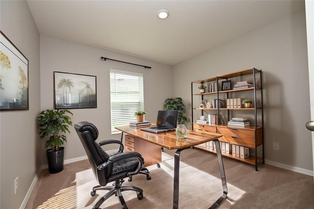 For Rent: $2,100 (5 beds, 3 baths, 1975 Square Feet)