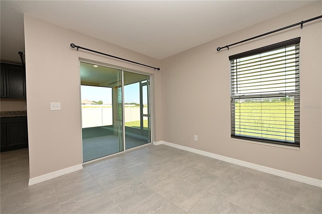 For Rent: $2,100 (5 beds, 3 baths, 1975 Square Feet)