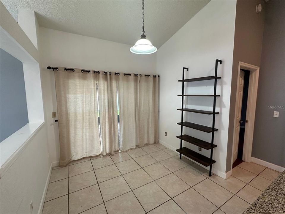 For Rent: $2,495 (3 beds, 2 baths, 1444 Square Feet)