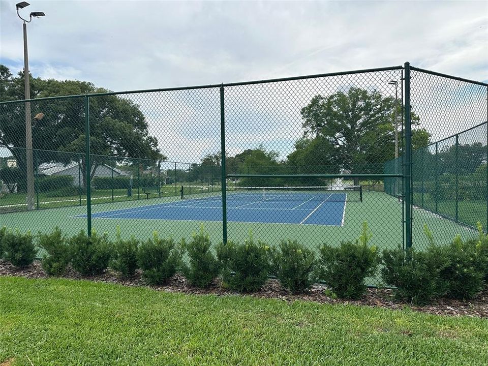For Rent: $2,495 (3 beds, 2 baths, 1444 Square Feet)