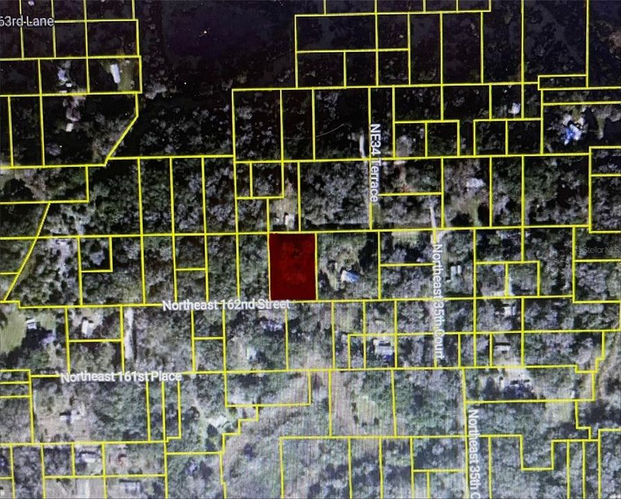 На продажу: $19,900 (0.76 acres)