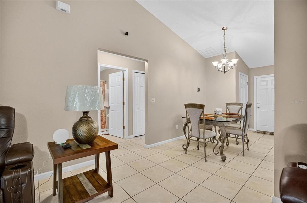 For Sale: $535,000 (6 beds, 0 baths, 2800 Square Feet)
