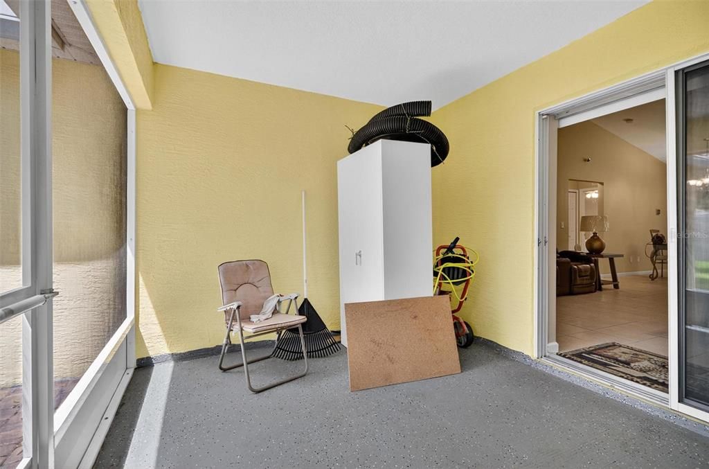 For Sale: $535,000 (6 beds, 0 baths, 2800 Square Feet)