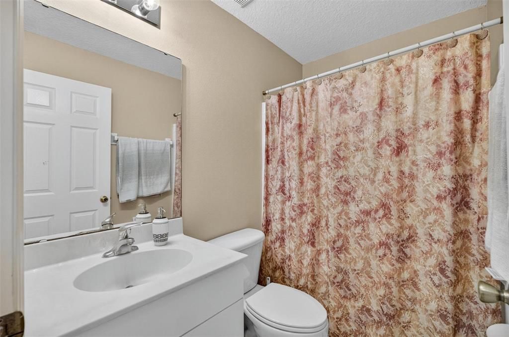 For Sale: $535,000 (6 beds, 0 baths, 2800 Square Feet)