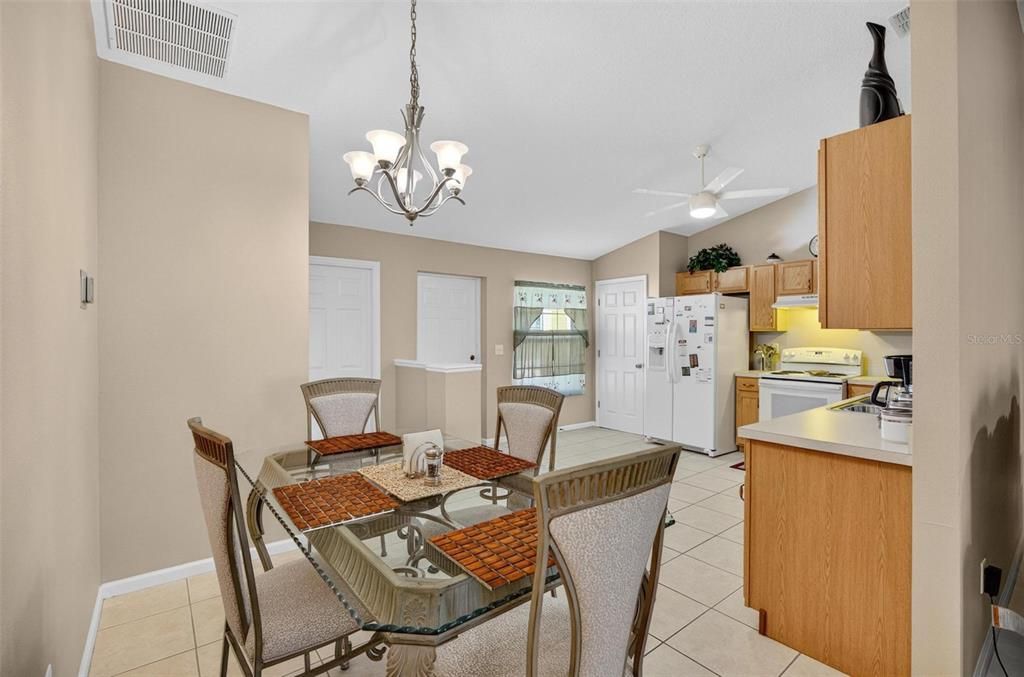 For Sale: $535,000 (6 beds, 0 baths, 2800 Square Feet)