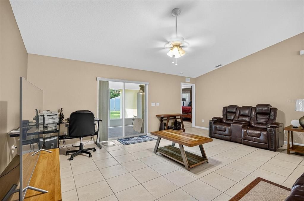 For Sale: $535,000 (6 beds, 0 baths, 2800 Square Feet)