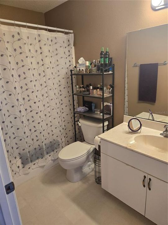 For Sale: $535,000 (6 beds, 0 baths, 2800 Square Feet)