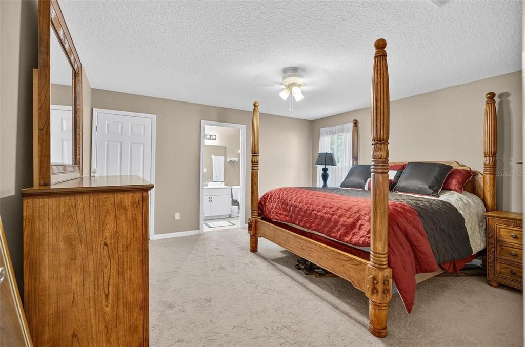 For Sale: $535,000 (6 beds, 0 baths, 2800 Square Feet)