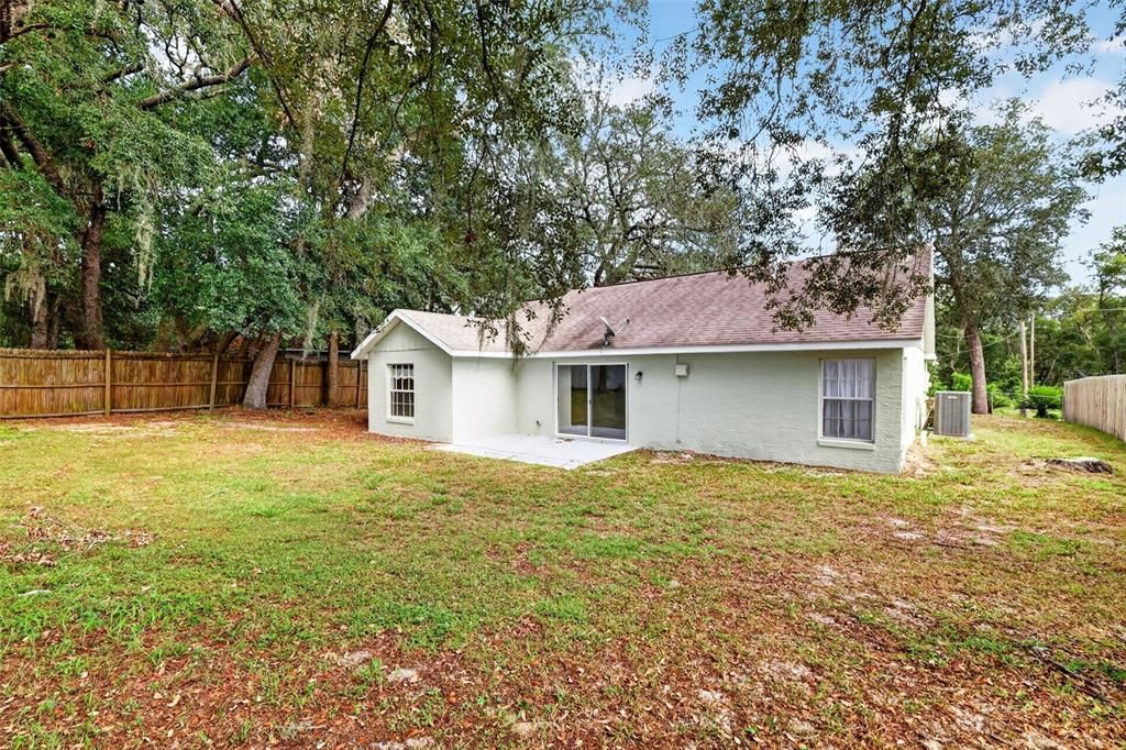 For Sale: $280,000 (3 beds, 2 baths, 1215 Square Feet)