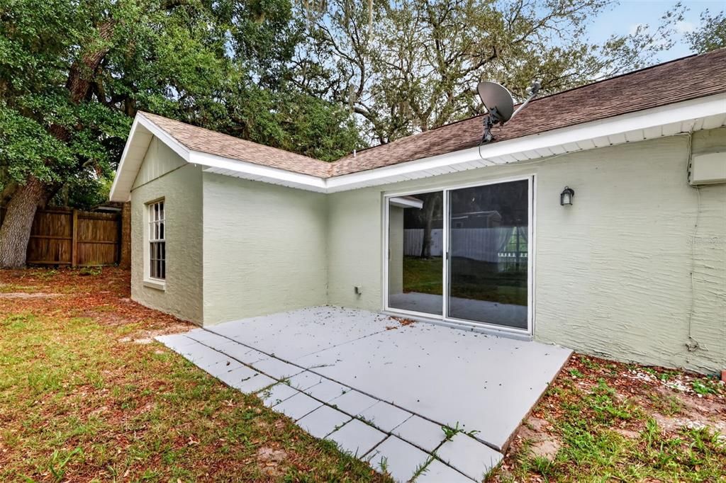 For Sale: $280,000 (3 beds, 2 baths, 1215 Square Feet)