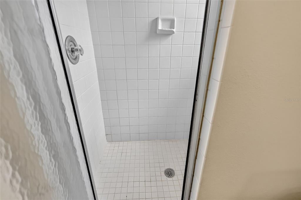 For Sale: $280,000 (3 beds, 2 baths, 1215 Square Feet)