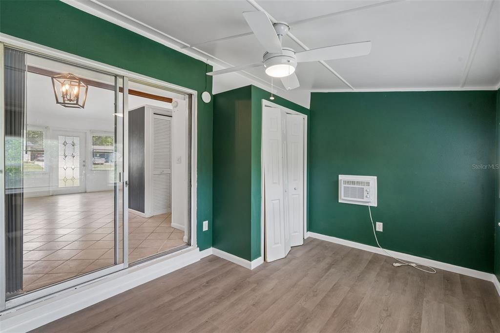 En Venta: $215,000 (2 camas, 1 baños, 836 Pies cuadrados)