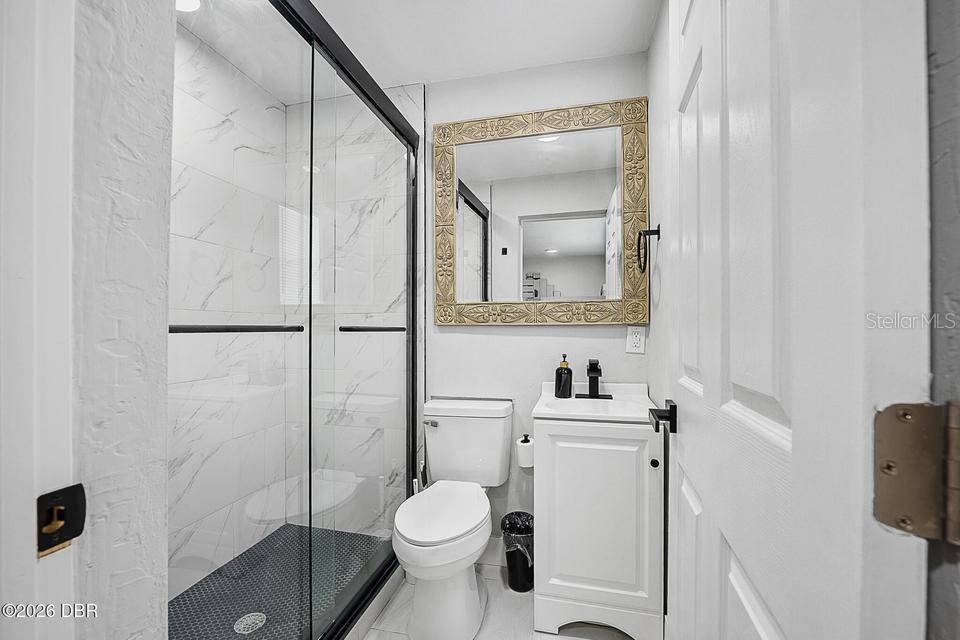 For Sale: $299,900 (4 beds, 2 baths, 1206 Square Feet)