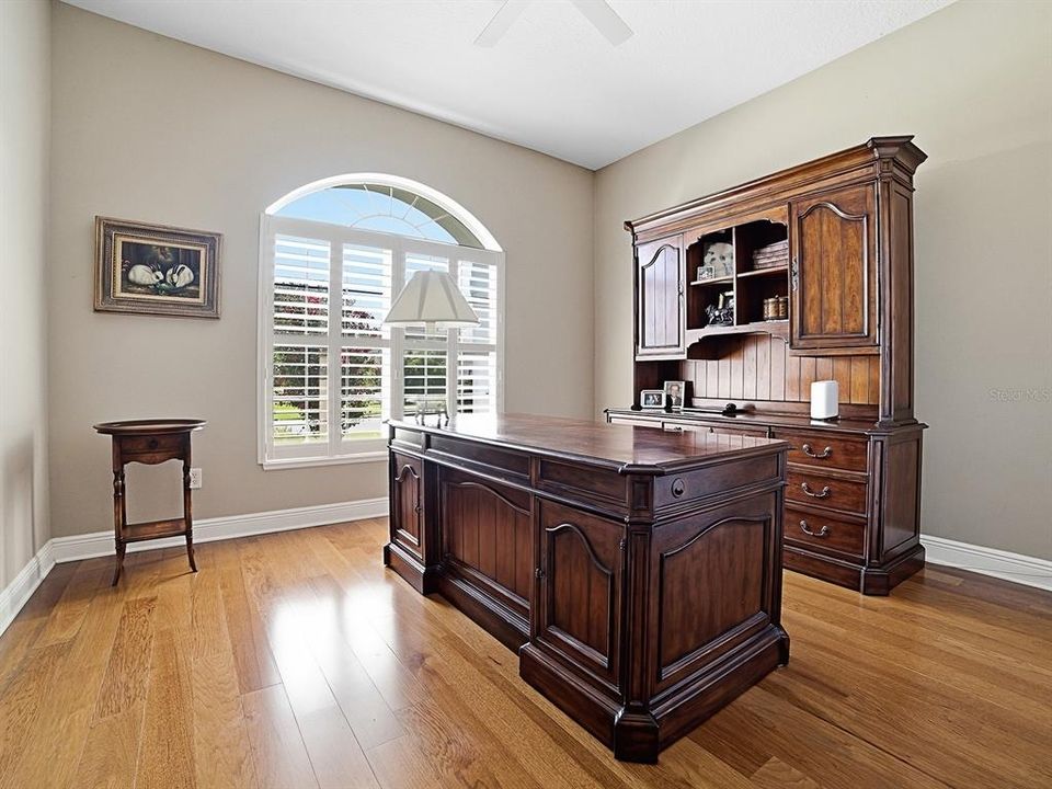 For Sale: $814,000 (3 beds, 2 baths, 2314 Square Feet)