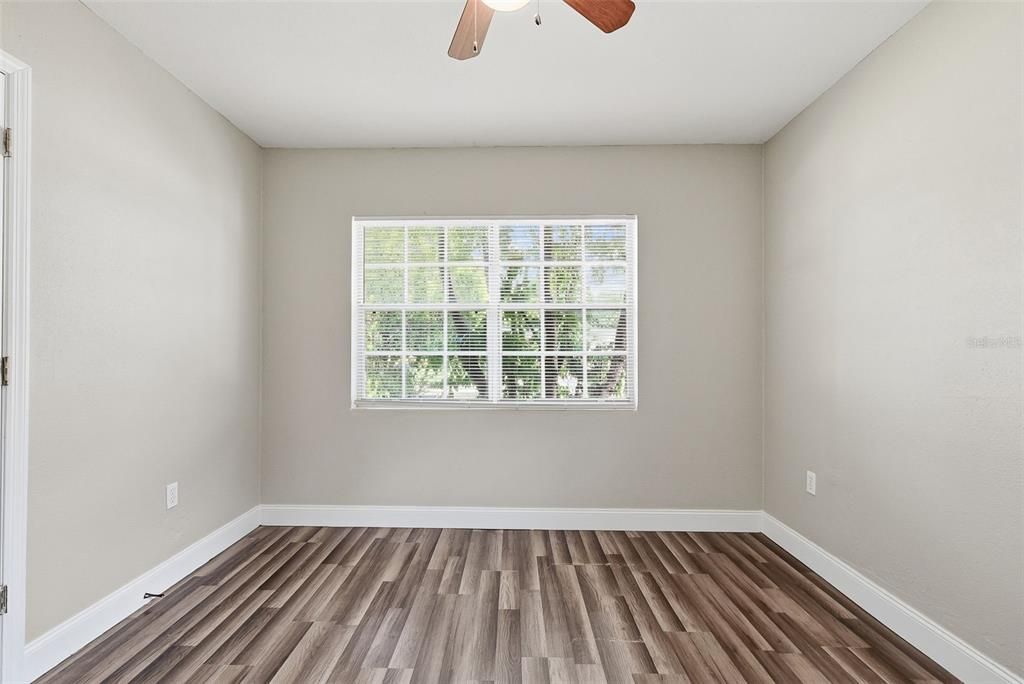 For Sale: $210,000 (3 beds, 2 baths, 1178 Square Feet)