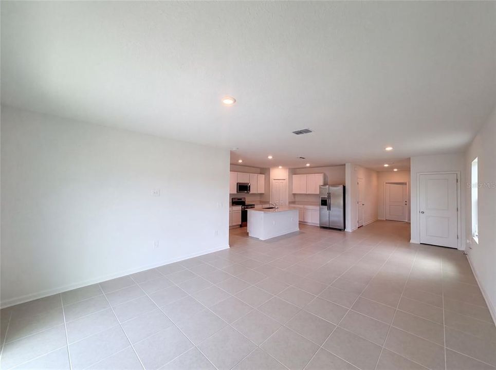En Venta: $380,000 (6 camas, 3 baños, 2463 Pies cuadrados)
