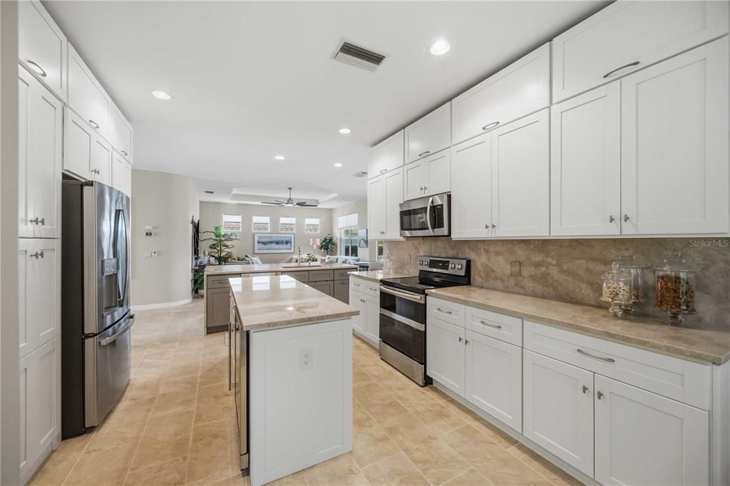 For Sale: $489,900 (3 beds, 2 baths, 1824 Square Feet)