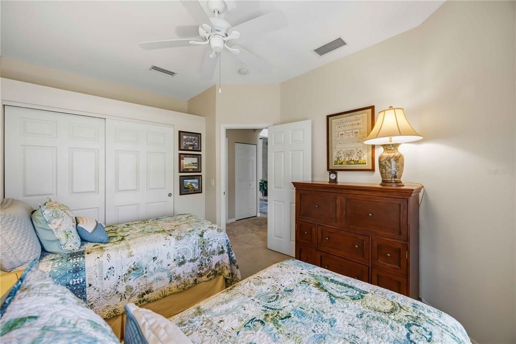 For Sale: $489,900 (3 beds, 2 baths, 1824 Square Feet)