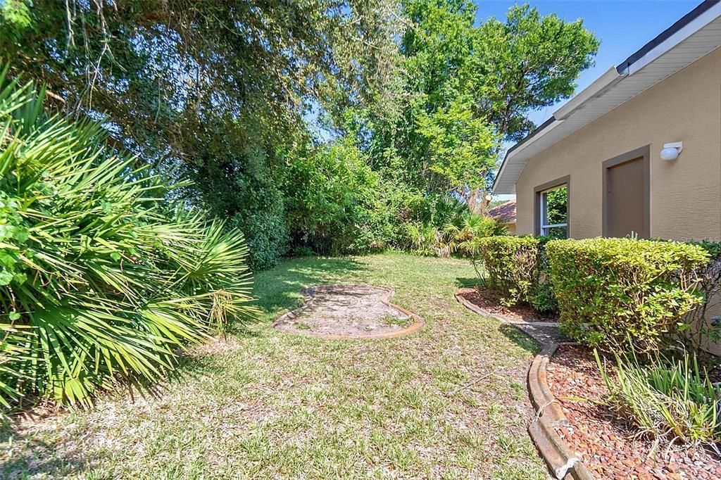 For Sale: $525,000 (4 beds, 2 baths, 2670 Square Feet)