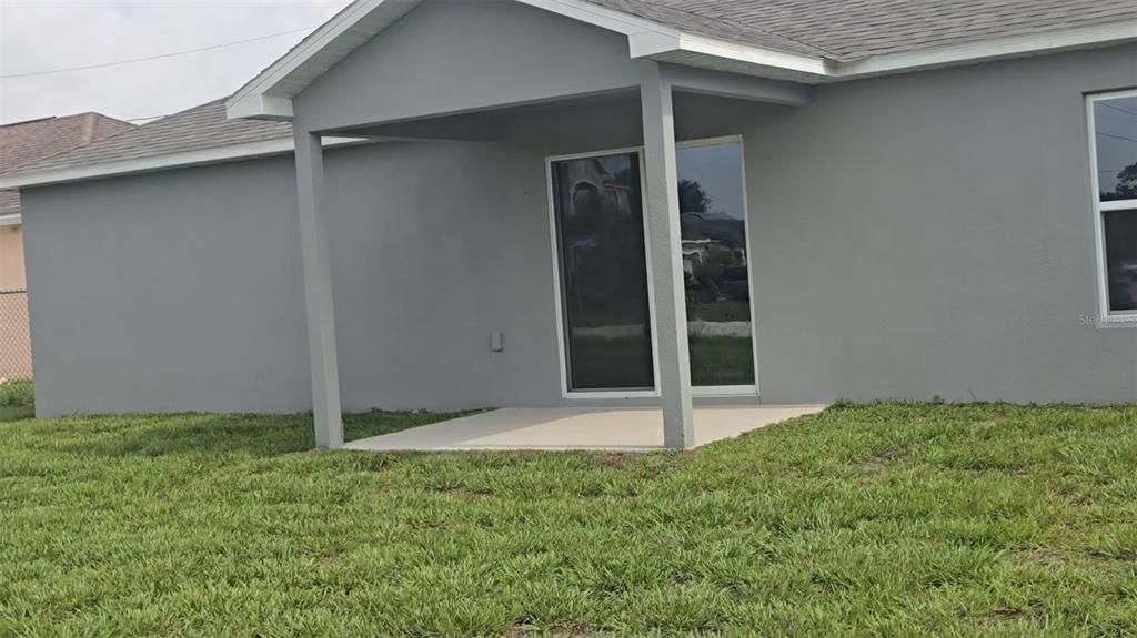 Active With Contract: $317,718 (4 beds, 2 baths, 1806 Square Feet)