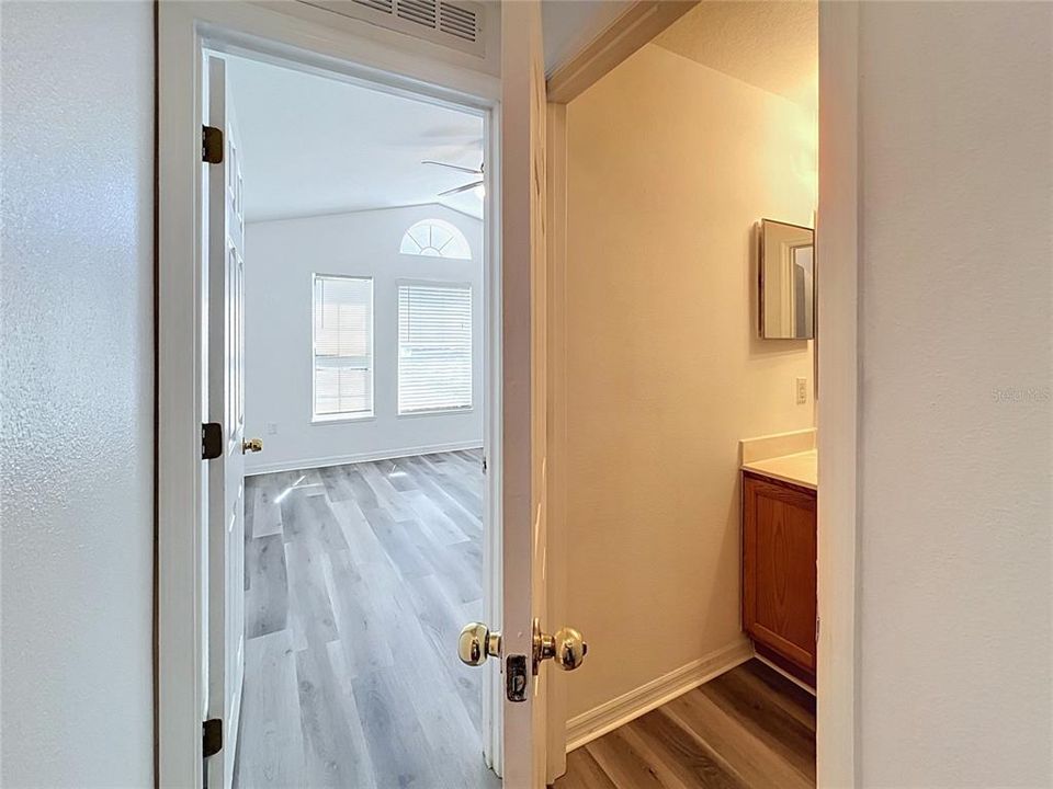 For Sale: $299,990 (4 beds, 2 baths, 2010 Square Feet)