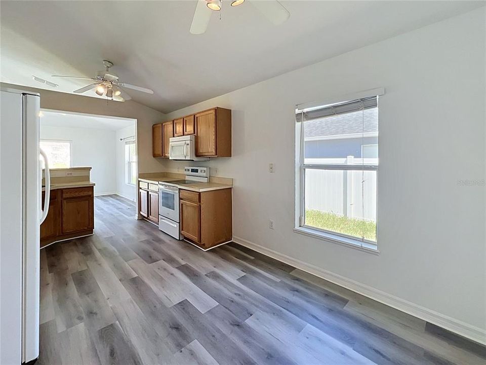 For Sale: $299,990 (4 beds, 2 baths, 2010 Square Feet)