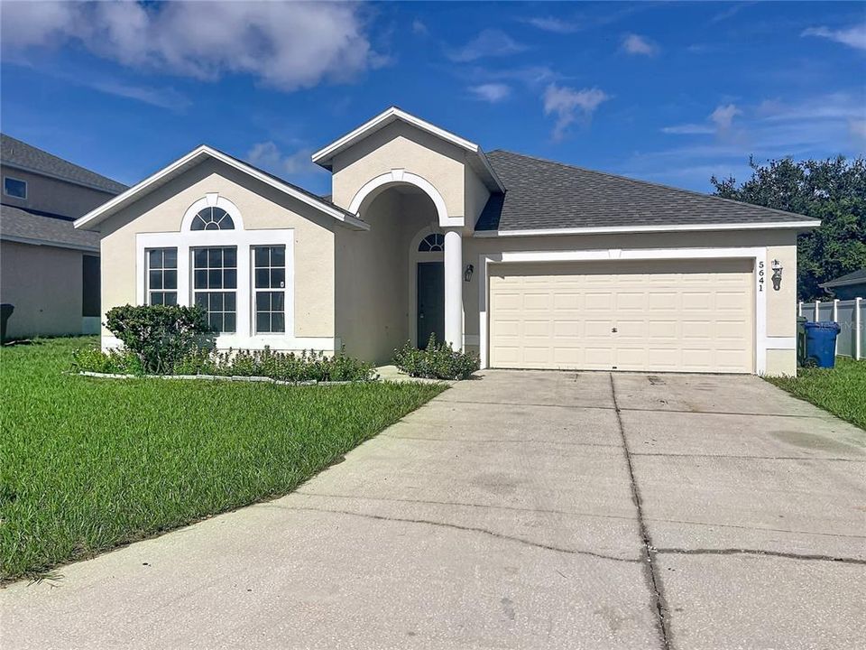For Sale: $299,990 (4 beds, 2 baths, 2010 Square Feet)
