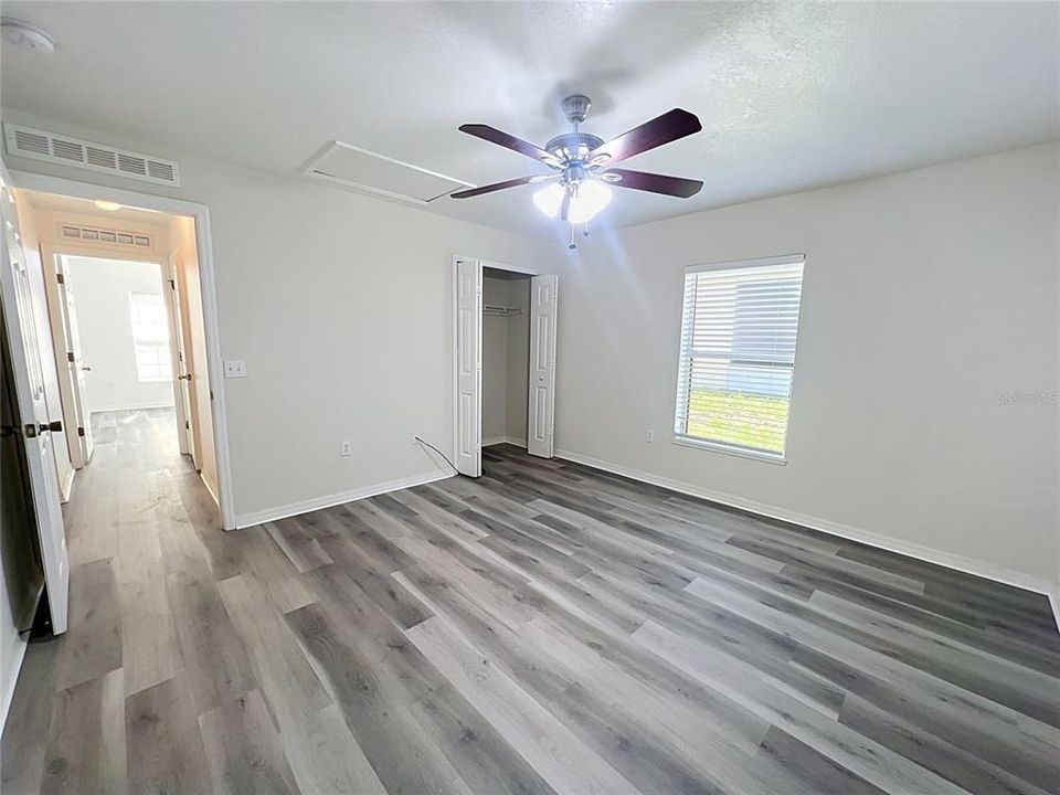 For Sale: $299,990 (4 beds, 2 baths, 2010 Square Feet)