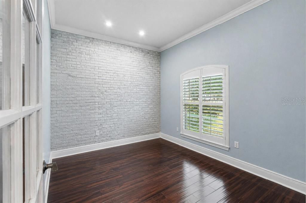 For Sale: $490,000 (4 beds, 2 baths, 2306 Square Feet)