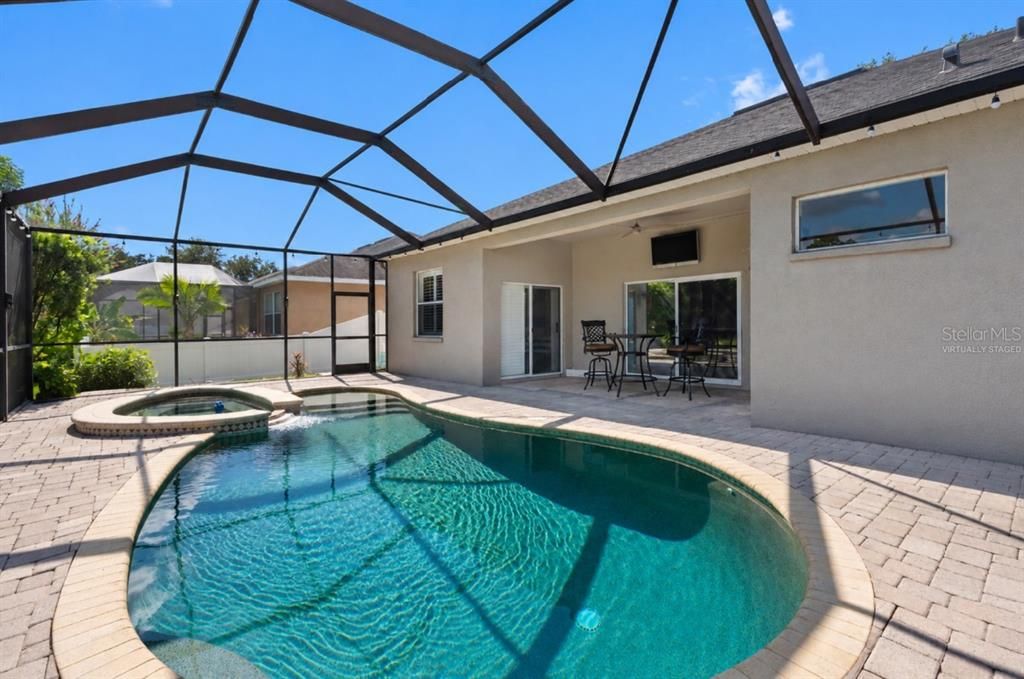For Sale: $490,000 (4 beds, 2 baths, 2306 Square Feet)