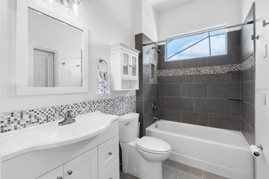 For Sale: $490,000 (4 beds, 2 baths, 2306 Square Feet)