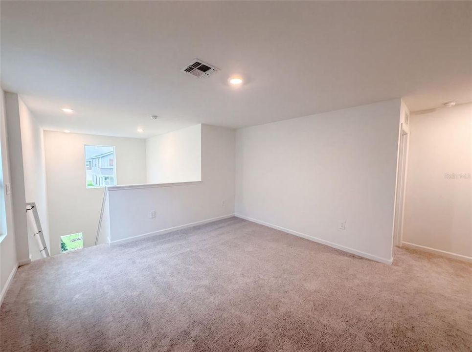En Venta: $365,000 (5 camas, 2 baños, 2326 Pies cuadrados)