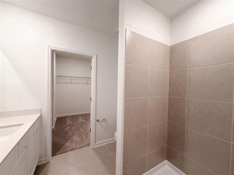 En Venta: $365,000 (5 camas, 2 baños, 2326 Pies cuadrados)