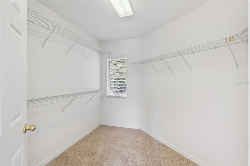 На продажу: $359,999 (3 спален, 2 ванн, 1991 Квадратных фут)