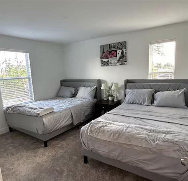 For Sale: $815,000 (4 beds, 2 baths, 2220 Square Feet)