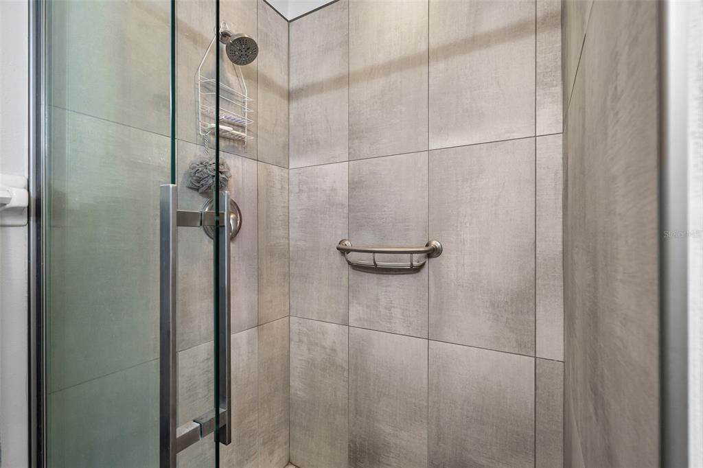 For Sale: $339,900 (3 beds, 2 baths, 1638 Square Feet)