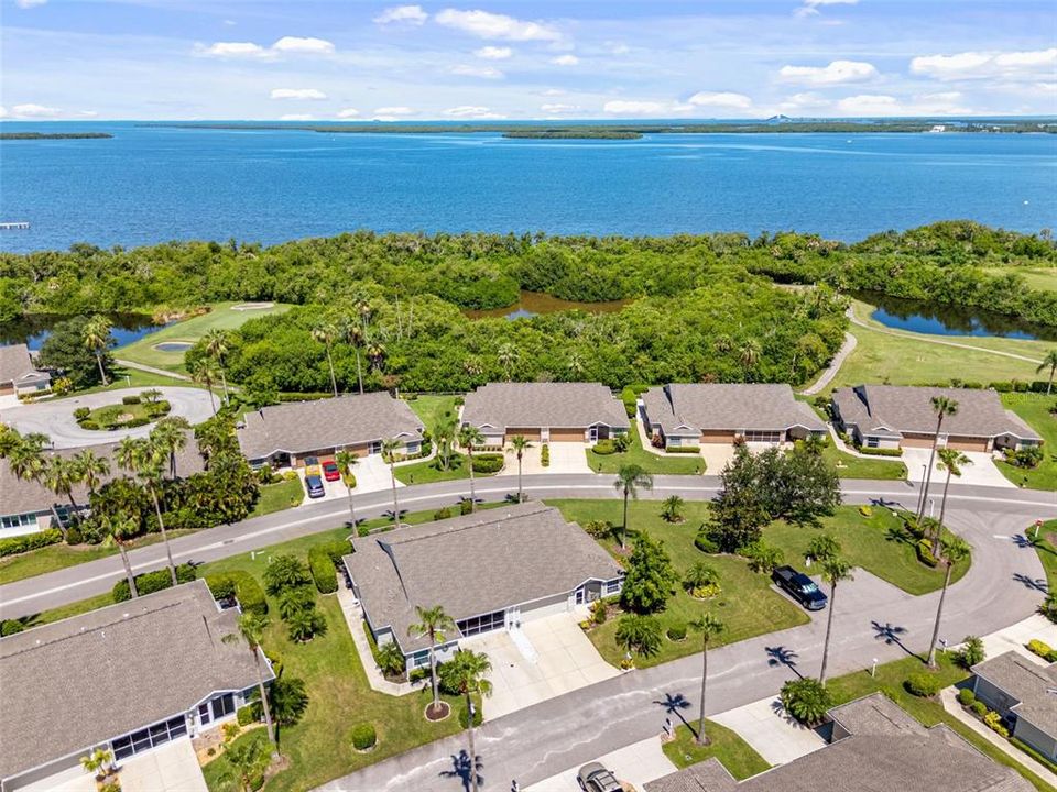 For Sale: $339,900 (3 beds, 2 baths, 1638 Square Feet)