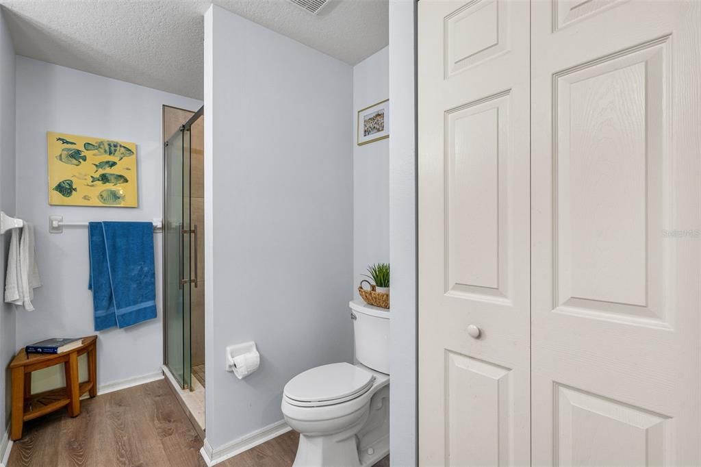 For Sale: $339,900 (3 beds, 2 baths, 1638 Square Feet)