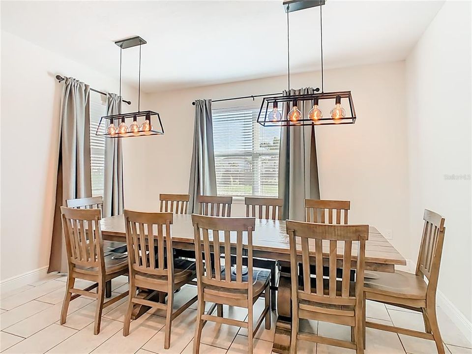 En Venta: $710,000 (5 camas, 5 baños, 2945 Pies cuadrados)