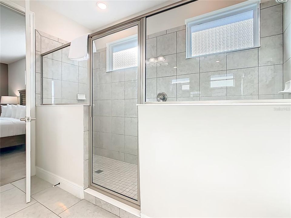 En Venta: $710,000 (5 camas, 5 baños, 2945 Pies cuadrados)