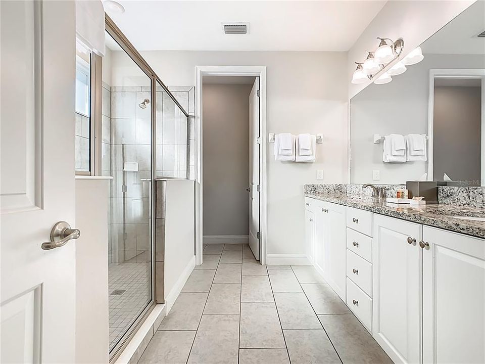 En Venta: $710,000 (5 camas, 5 baños, 2945 Pies cuadrados)